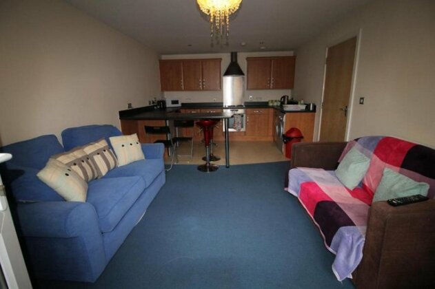 Apartment Centrally Located - Photo3