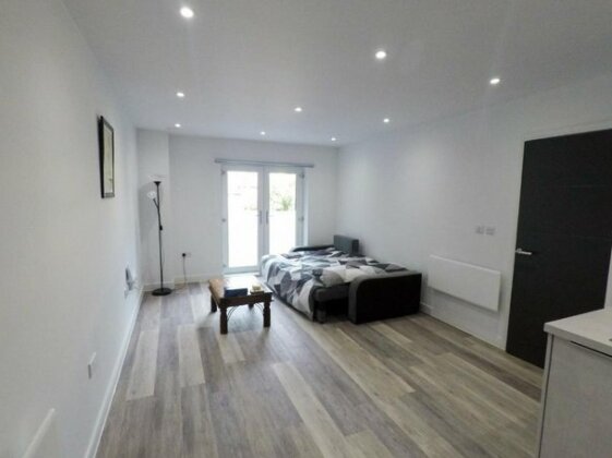 Large NEW Flat In Cardiff City Centre - Sleeps 2 - Photo2