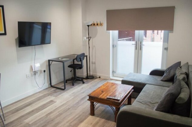 Large NEW Flat In Cardiff City Centre - Sleeps 2 - Photo3