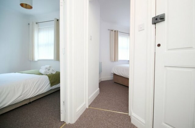 Stay In Cardiff Canton St John's Court Apartment - Photo5
