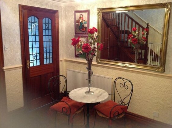 The Laurels Bed and Breakfast - Photo3