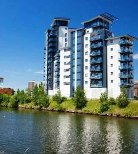 Waterside Apartments Cardiff - Photo2