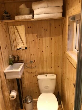 Clydesdale Shepherds hut - Photo3