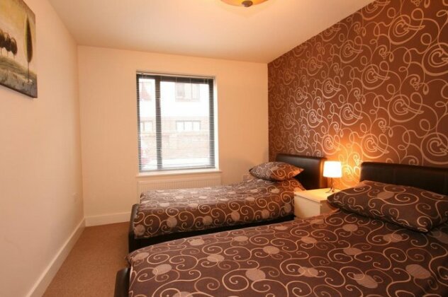 Gloucester Road Serviced Apartments by RoomsBooked - Photo5