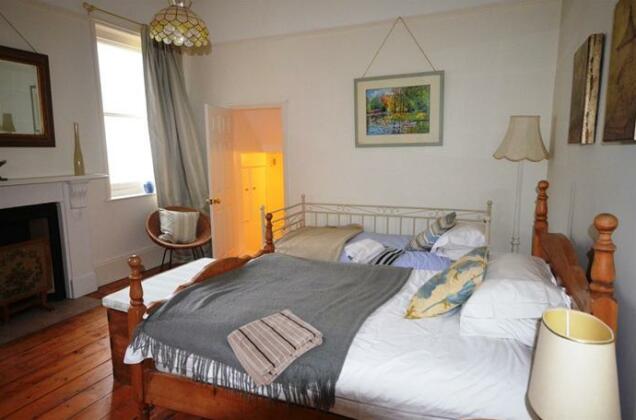 Longworth Villa Bed & Breakfast & Apartments - Photo2