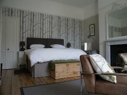 Ravenhurst Bed and Breakfast - Photo2