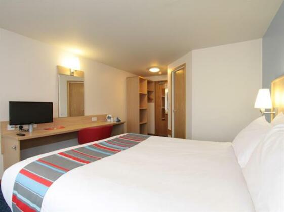 Travelodge Chertsey - Photo3