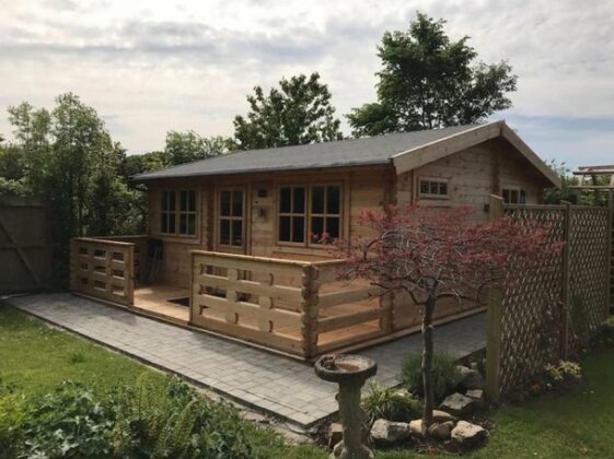 Cosy cabin near historic Chester