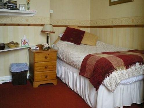 Holly House Guest House - Photo3