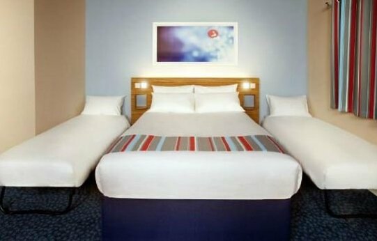Travelodge Chester Central - Photo4