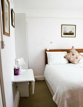 The Witterings Double room Bed and Breakfast - Photo3