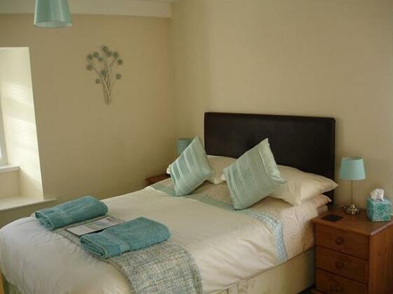 Leworthy Farmhouse Bed and Breakfast - Photo3
