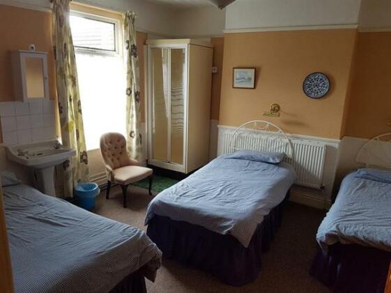 Brookfield Guesthouse - Photo5
