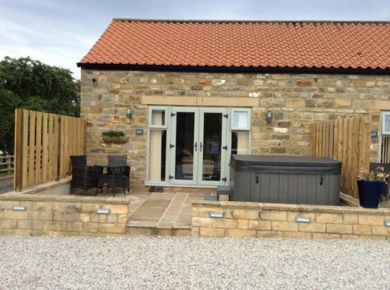 Luxury one bedroomed Cottage with Hot tub