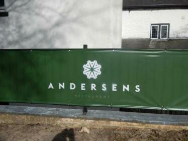 Forest House and Andersens