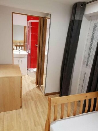 Ensuite room in Corby - Photo2