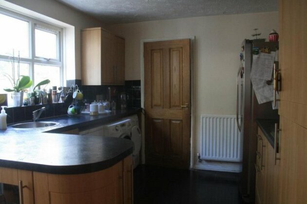 Coventry guest house room near Ricoh - Photo5