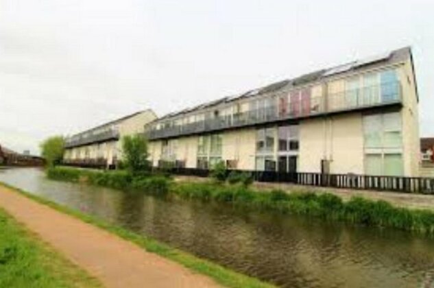 Ecohome on the canal in a historic site near city