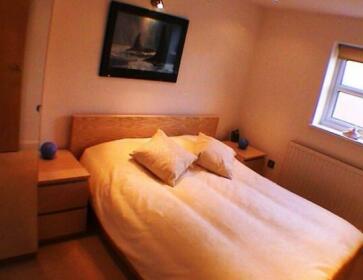 Earle House Serviced Apartments