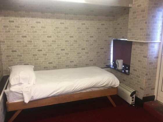 Budget Rooms Crosskeys