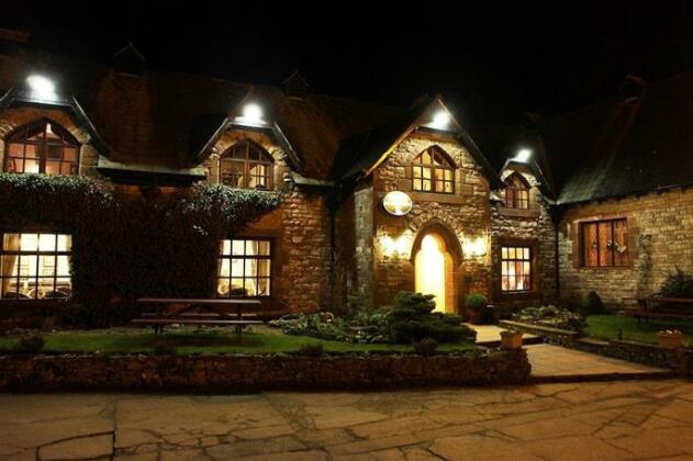 Chequers Hotel and Restaurant