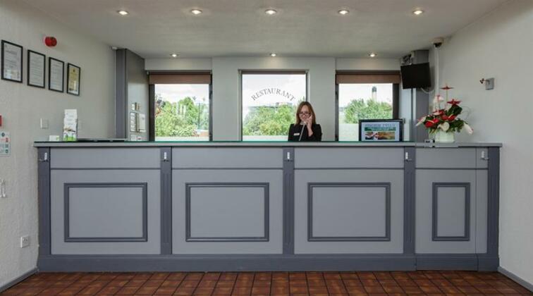 Campanile Hotel Dartford - Photo4