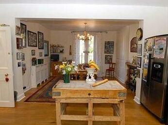 Anchor House - Photo4