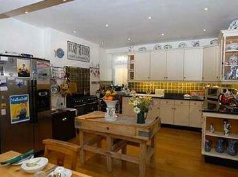 Anchor House - Photo5