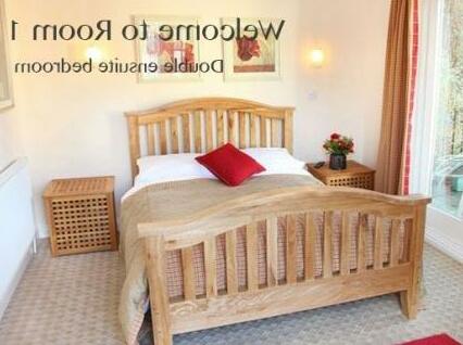 St Elmo Cottage - Photo4