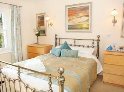 St Elmo Cottage - Photo5