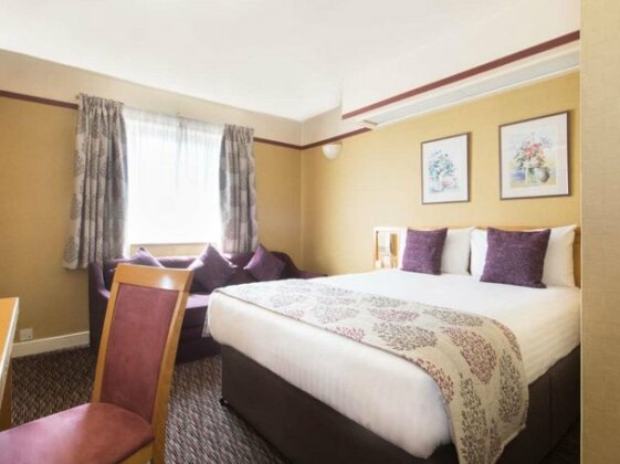 Derby Inn Sure Hotel Collection by Best Western - Photo4