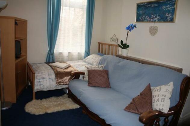 East Midlands Guesthouse - Photo4