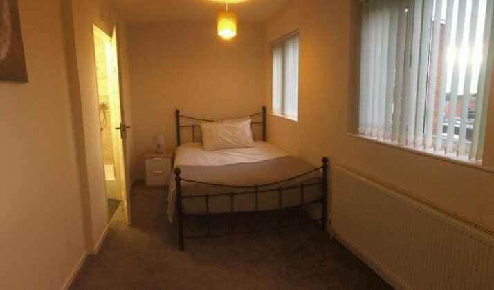 Lovely double bedroom - Photo5