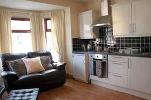 Derry Self Catering Apartments - Photo4