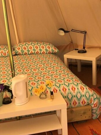 Glamping at The Holford Arms - Photo4