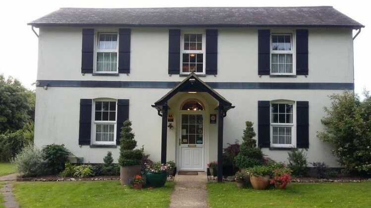 Denbies Farmhouse B&B