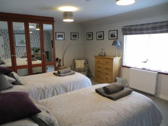 Number 1 Kildale - Photo3
