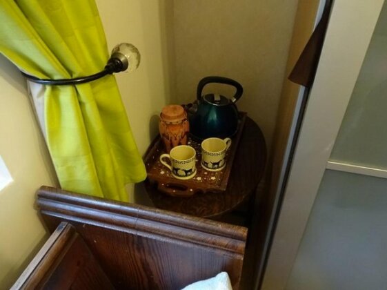 Victorian Gate House Own Bathroom - Photo2