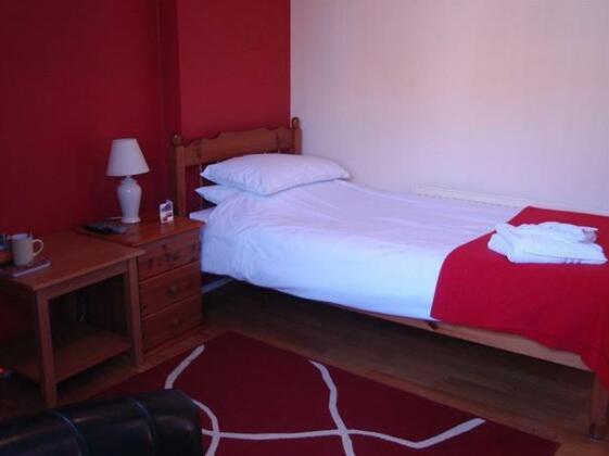 Red Lion Accommodation - Photo5