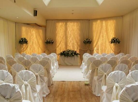 Dunadry Hotel & Country Club - Photo4