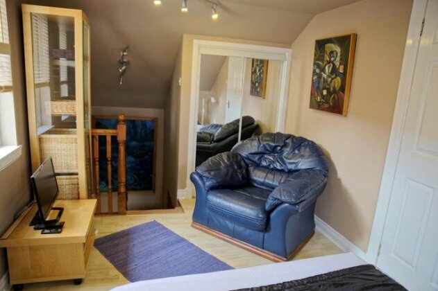 3mac Dunfermline Self-Catering Apartment - Photo4