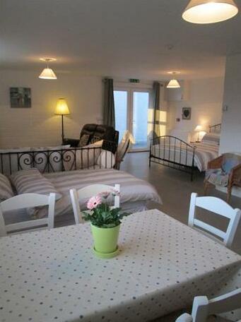 Mill House Studio Apartment - Photo4