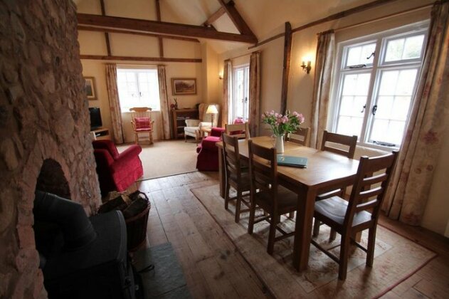 The Dunster Hideaway - Photo4
