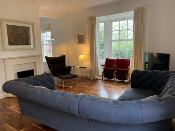 Apartment 3 The Grove - Photo4