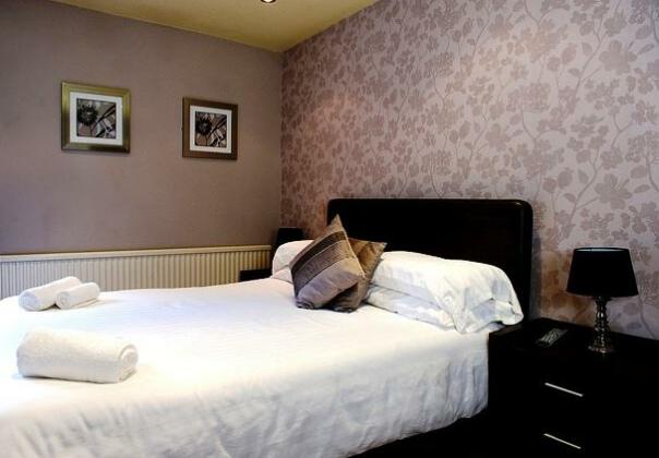 The Brewhouse Bolton Guest House - Photo3