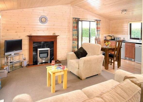 Hollybrook Lodges - Photo3