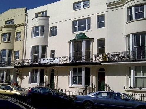 Sterling House Hotel - Photo2