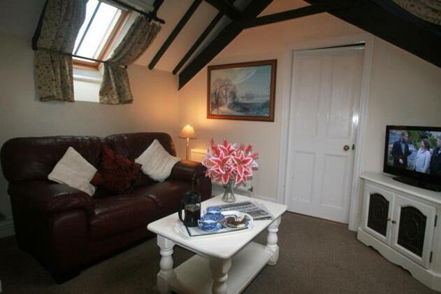 Cliff House Country Cottages - Photo3