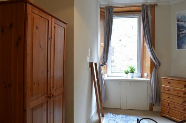 1 Bed Flat In City Centre Sleeps 2 - Photo4