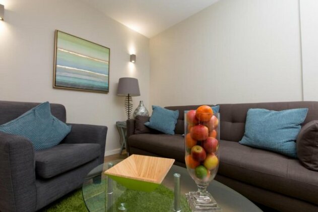 2 Bedroom Apartment In The Heart Of The Old Town - Photo5